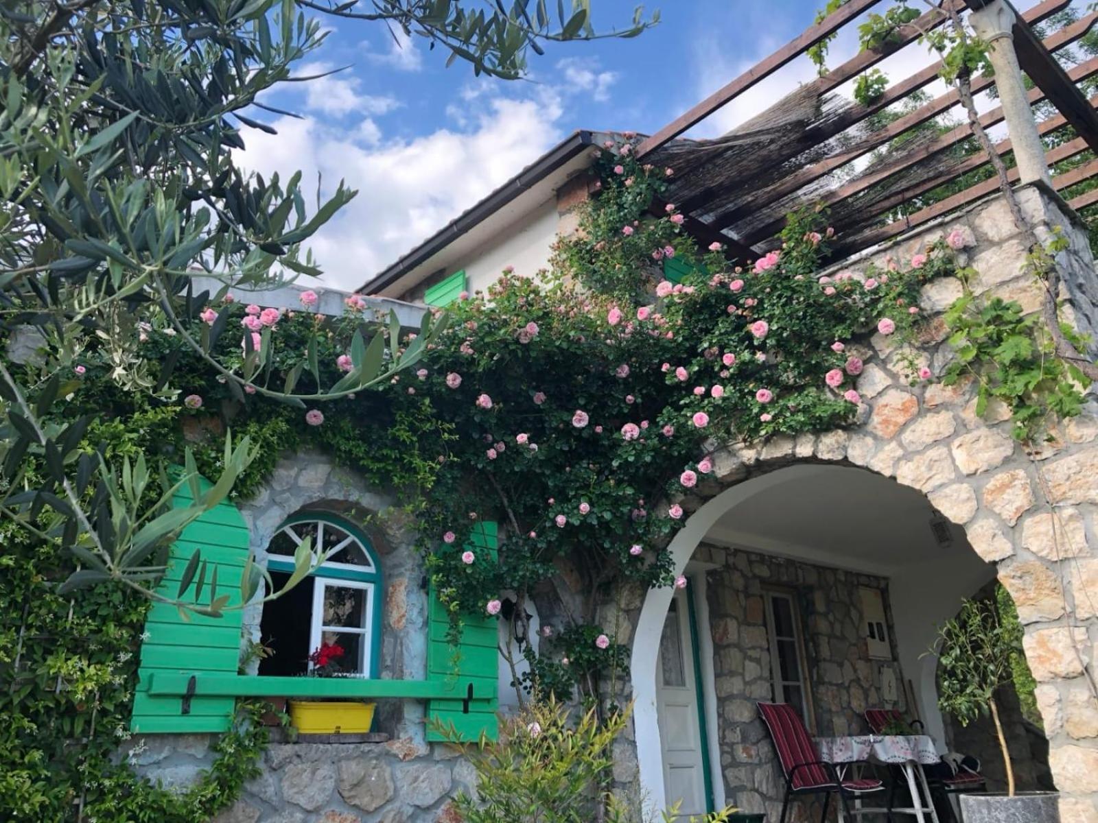 Lake House Puro Dodosi Exterior photo