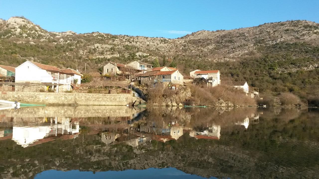 Lake House Puro Villa Dodosi Exterior photo